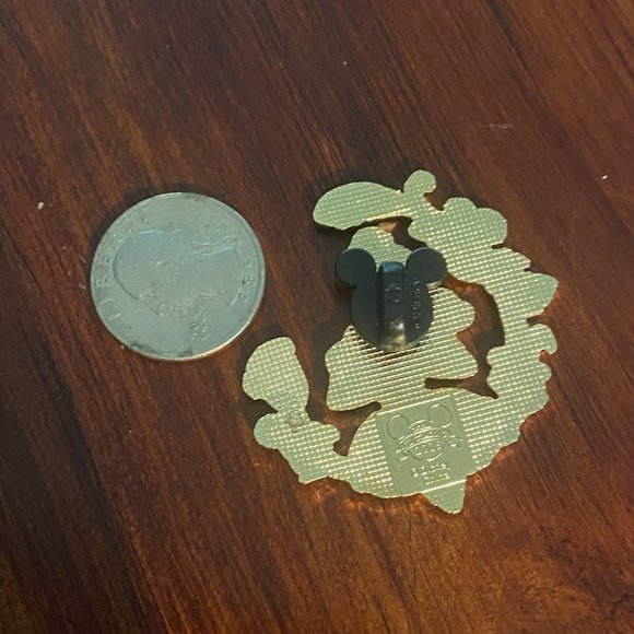 2006 Belle Chip Rose Disney Parks Pin - Picture 3 of 4